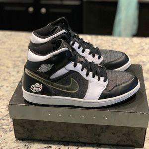 Air Jordan 1 Mid